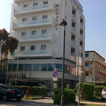 Hotel Mondial Bellaria-Igea Marina Exterior foto