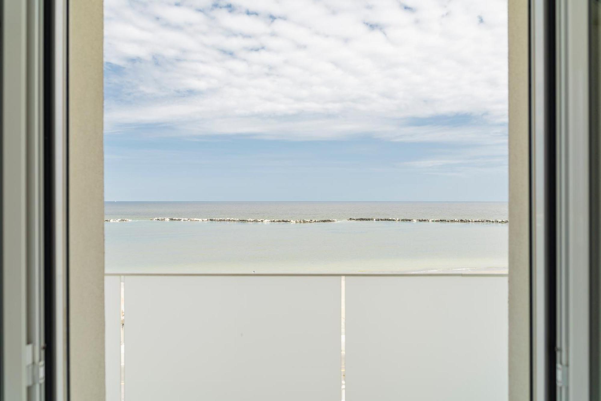 Hotel Mondial Bellaria-Igea Marina Exterior foto